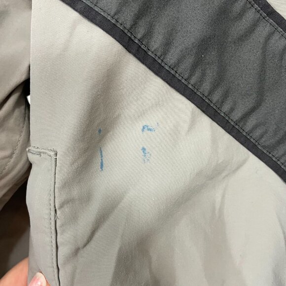 US Army Jacket Mens Medium Short Grey Physical Fitness Uniform PFU Windbreaker - Picture 3 of 8